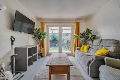 Image de Single-level stay with private garden, free parking and fast WiFi