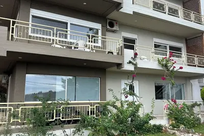 Image de Aegean Hill Skyview