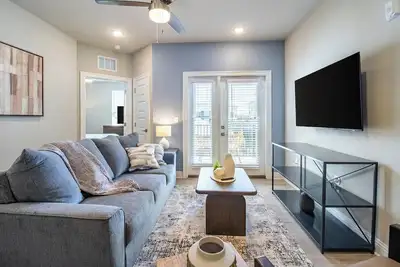 Image de Landing | Chic 2bd, Clubhouse, Game Room