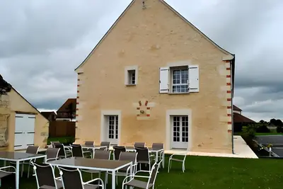 Image de Gîte De L'orchidée : terrasse privée, jardin et Wi-Fi à Saint-Epain, Loire