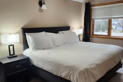 Image de Evergreen Summit-base of Attitash, pool, hot tub near N. Conway, Black & Wildcat