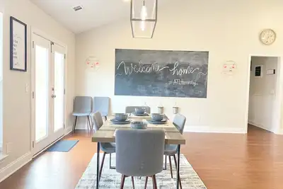 Image de Peaceful 3br/2ba Retreat in Braselton - Modern Farmhouse Vibes
