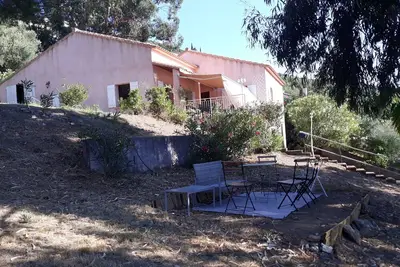 Image de Villa à 500 m de la Plage dans le maquis corse.