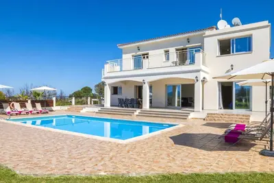 Image de Villa Chrystalla by Villa Plus