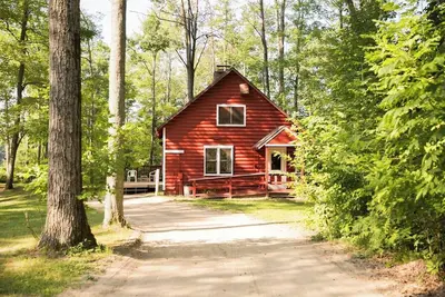 Image de Herds End cabin on Long Lake