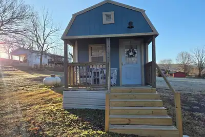 Image de The Blue Goose, a charming house in Marshall, perfect for your getaway.