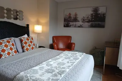 Image de Harbourview Galley St. John's w Patio, A/C, Steps to Downtown, 1 Bedroom