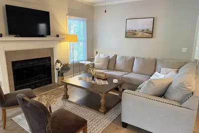 Image de Stylish 3 Br home in Downtown Lexington