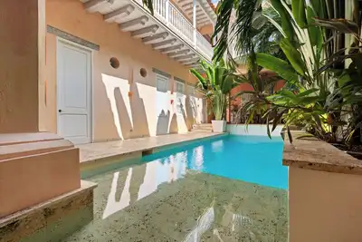Image de Luxury 9 Suite Villa, 3 Pools, Cook & Security