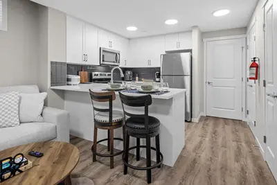 Image de Guest Suite in the Se| Near South Health Campus/Seton Ymca, Shopping &Amenities