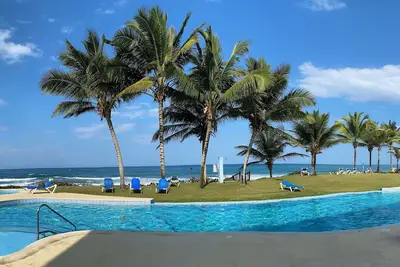 Image de Oceanfront 2-bedroom 1st floor condo in serene Cabarete with Ac & pool