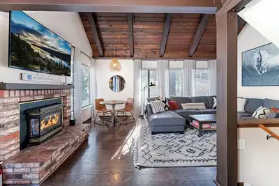 Image de Updated 3br/2ba Ski & Hiking townhome near Heavenly!