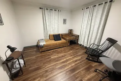 Image de Explore Troy from this central location  - Easy Walk to Distillery