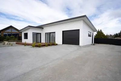 Image de New two bedroom home in Te Anau