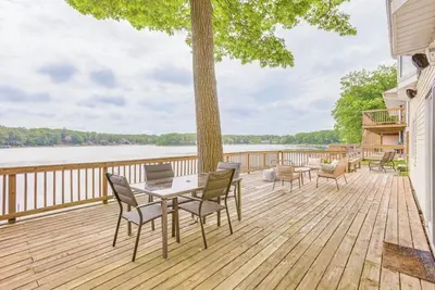 Scenic Lakefront Escape on Budd Lake