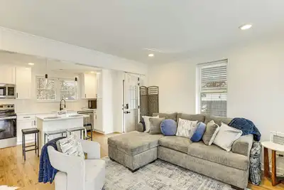 Image de Fully Renovated! Goldsboro Gem w/ Yard & Porch