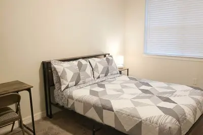 Image de Cedar Park Apt | Pool, Gym, WiFi, Kitchen, Laundry