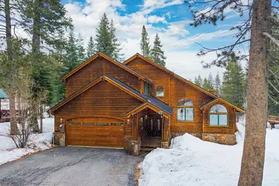 Image de Copenhagen & Herringbone Buyout - Donner Ridge & Alpenglow Chalet
