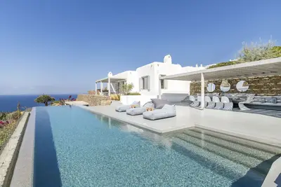 Image de Villa à Myconos avec 6 chambres à coucher, 12 couchages