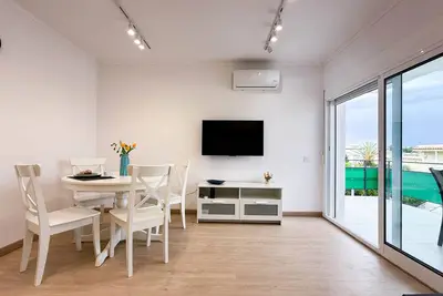 Image de 105 - Beachside Renovated 1br apt