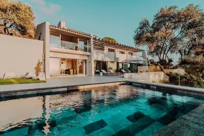 Image de La Thébaïde, Villa luxueuse avec piscine au sel & vue mer