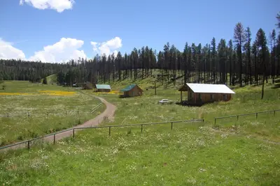 Image de The ranch offers a peaceful setting for guests to relax and unwind.