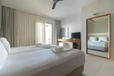 Image de Villa « Deux Chambres avec Piscine Privée », Vue Mer, Wi-Fi et Climatisation