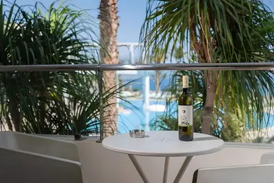 Image de Mini-villa avec vue sur la mer