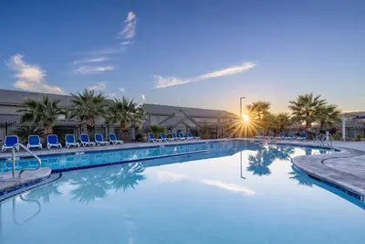 Image de Adventure`s base! Family friendly, heated pool