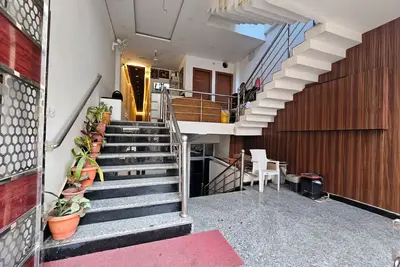 Image de Beautiful 9- Ac bedroom Bed in Charming Ayodhya