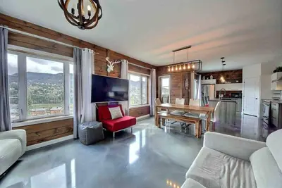 Image de Condos Monts-Valin -159, rue du Massif (Valinouët)