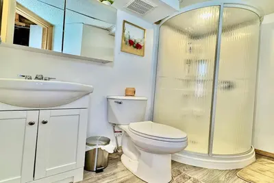 Image de Luxury 2-bedroom living in St. Vital, St Mary's, St Anne's, Winnipeg.