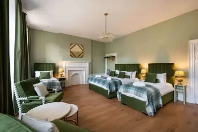 Image de Luxury Family Room with Private Bathroom (2nd Floor - Room 6)