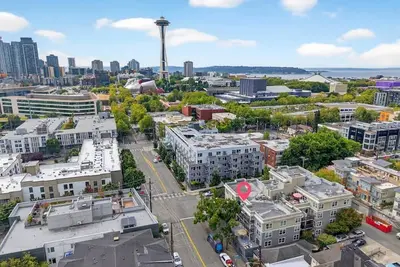 Image de Secure Parking - Downtown Views - Walk Score 96