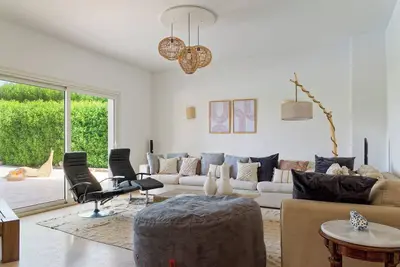 Image de Vesta - Luxury Villa - 5br - White Villas