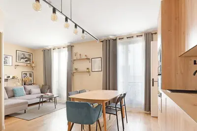 Image de Elegant appartement moderne au coeur du Paris historique