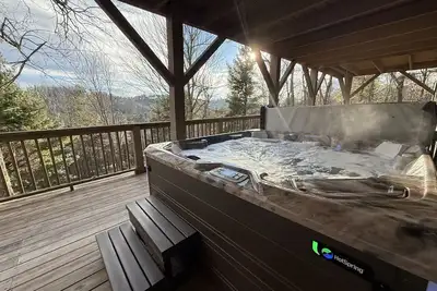 Mountain Views + Hot Tub + Firepit