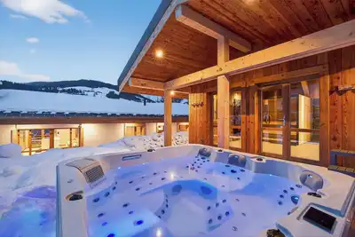 Image de Chalet de luxe avec espace spa privé