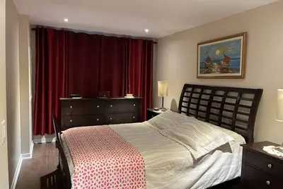 Image de Fully furnished apartment witl all amenities. Cozy and quite.