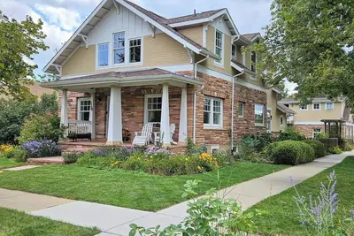 Image de Your Perfect Cu Graduation Headquarters: Walk to Folsom & Pearl St! \nNew Listing!