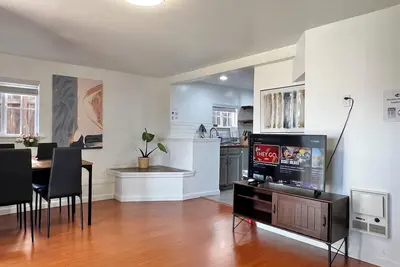 Image de 3927 - Comfy 2br Guest Unit with Kitchen Tv Laundry