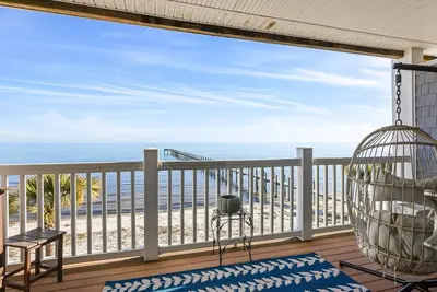 Image de Bay Breeze Bungalow: Make Your Vacation Dreams a Reality