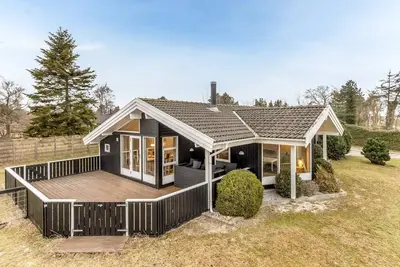 Image de \"Garth\" - 50m from the sea by Interhome