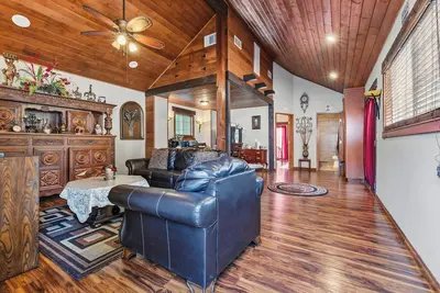 Image de Gorgeous cottage in Fair Oaks Village