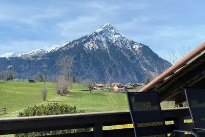 Image de Charming 3-bedroom chalet in Aeschi 15min from Interlaken
