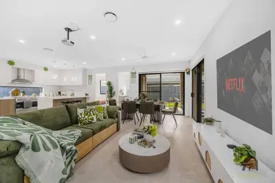 Image de Austral 5-Bedroom 2-Storey Villa