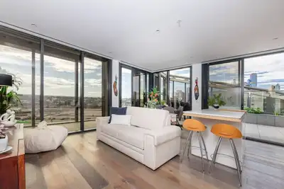 Image de Penthouse with Stunning City Views