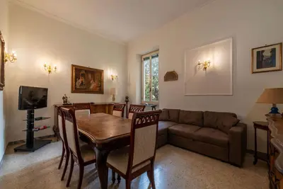 Image de Cozy apartment of about 100 sqm, able to accommodate up to 4 people, located on the fourth floor of a building with a lift (Not suitable for disabled people). The property is located in the Flaminio district, close to the Lungotevere, in a well-served res