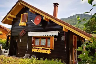 Image de Chalet « 8p Simple - Les Mésanges » avec vue montagne, terrasse privée et Wi-Fi