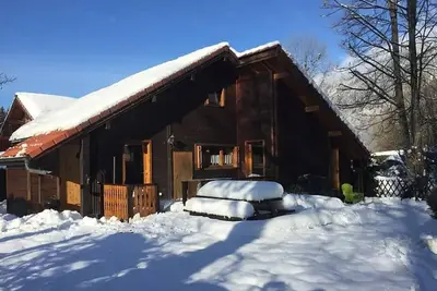 Image de Chalet « 6p - Le Cocon Des Neiges » : vue montagne, terrasse partagée et Wi-Fi